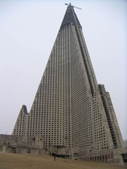 ryugyong-hotel-653 ryugyong-hotel-653